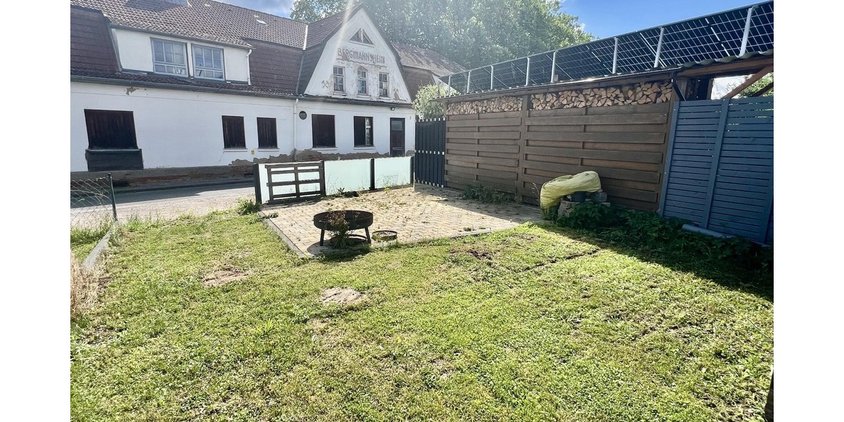 …mit gemüntlicher Grillecke