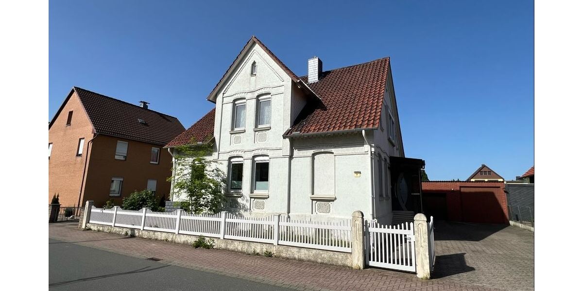 Straßenansicht