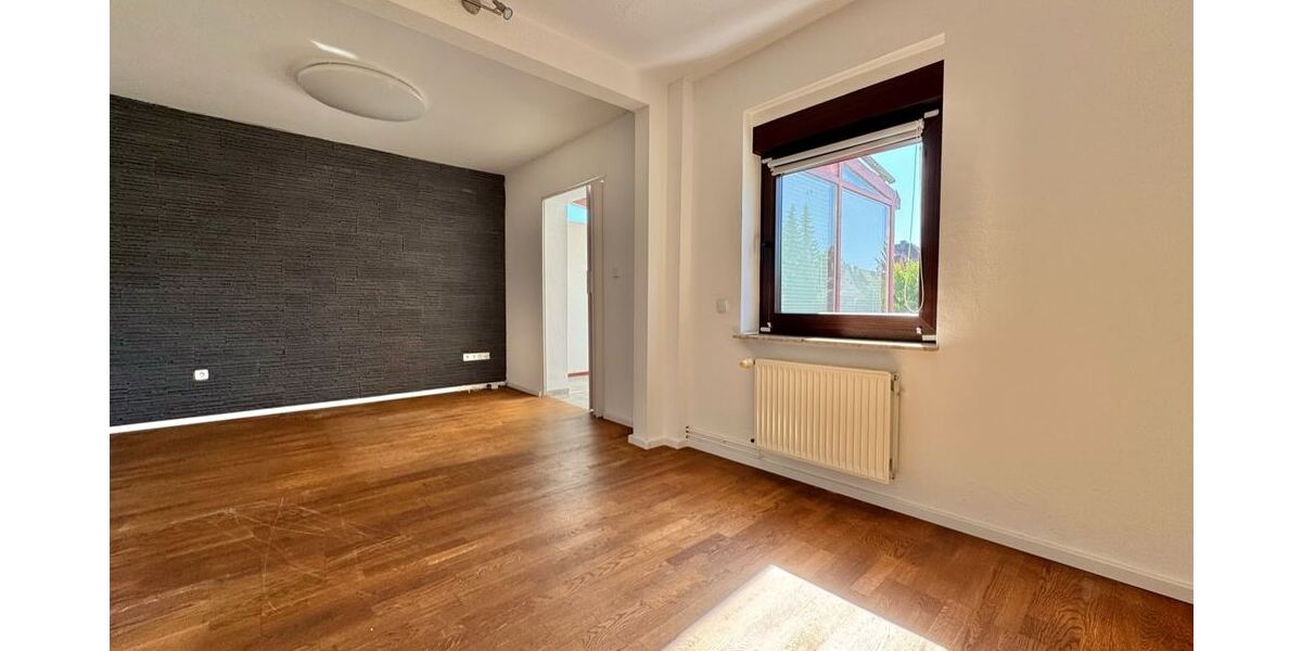 Großzügiges Schlafzimmer...