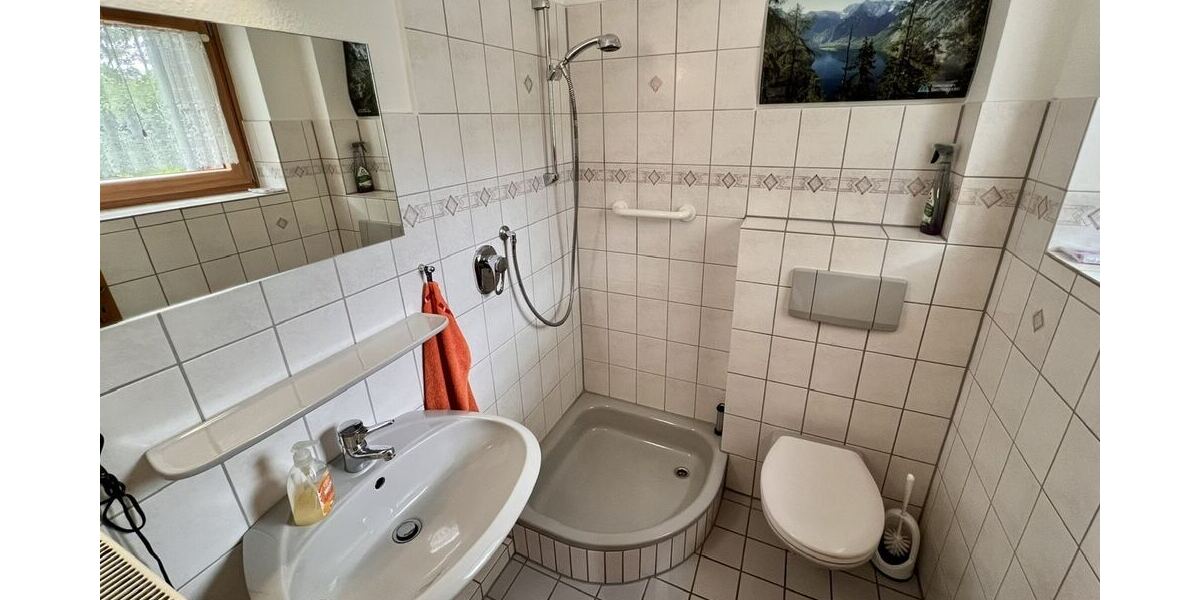 ... mit Gäste-Duschbad